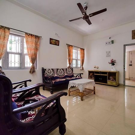 Comfy 2-Bedroom House In Sanjaynagar, Bengaluru Zewnętrze zdjęcie